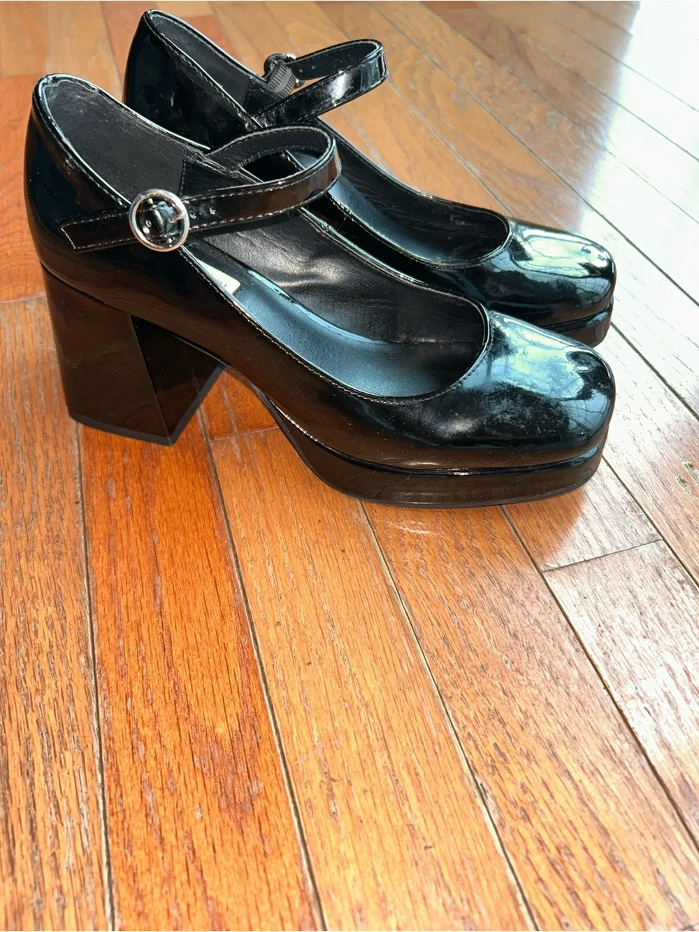 Steve Madden Tiffany Black Patent Mary Jane Platform Heels Size 8